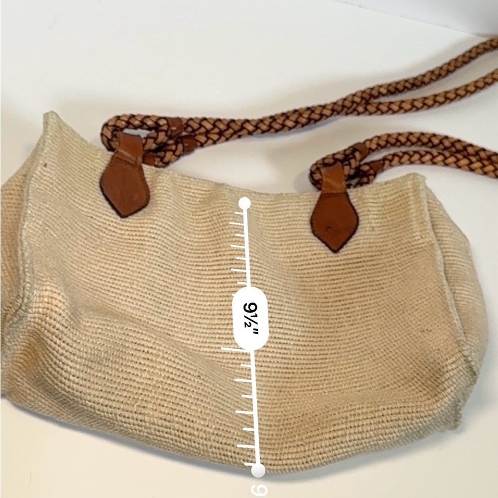 Jenny and the boys woven raffia or straw tote bag - Picture 10 of 11